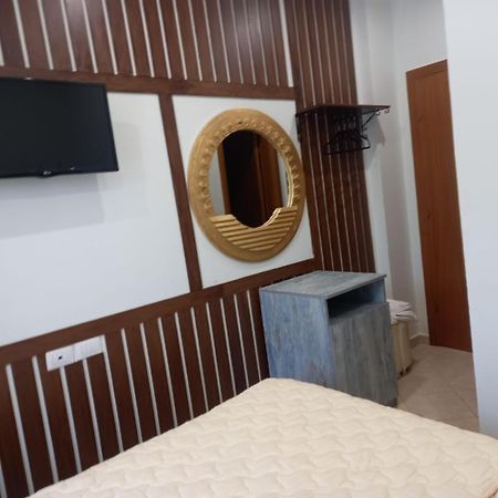 Hotel Relax Dhërmi Kültér fotó