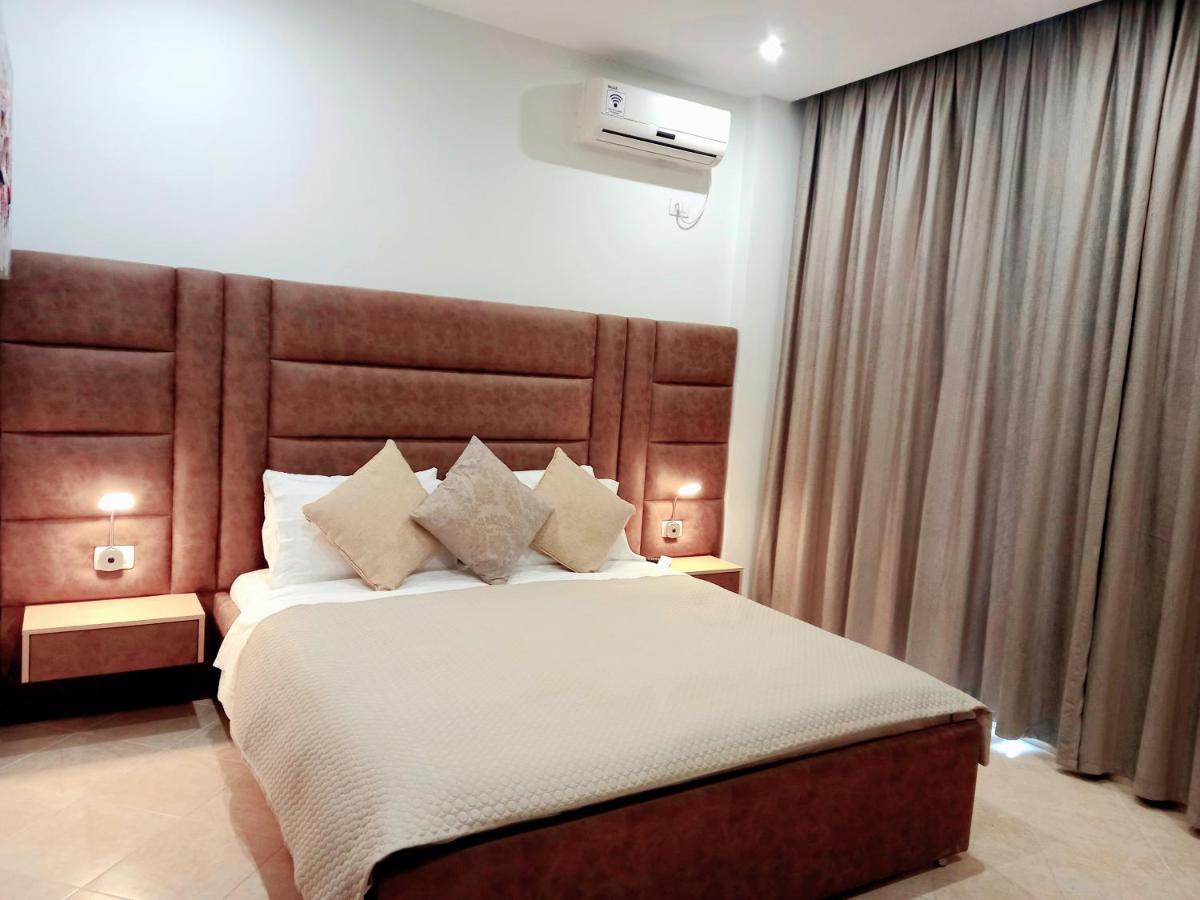 Hotel Relax Dhërmi Kültér fotó