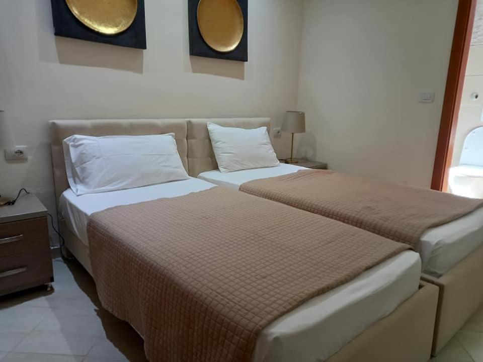 Hotel Relax Dhërmi Kültér fotó