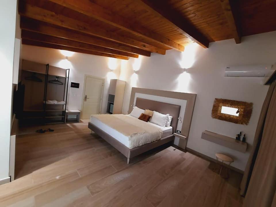 Hotel Relax Dhërmi Kültér fotó