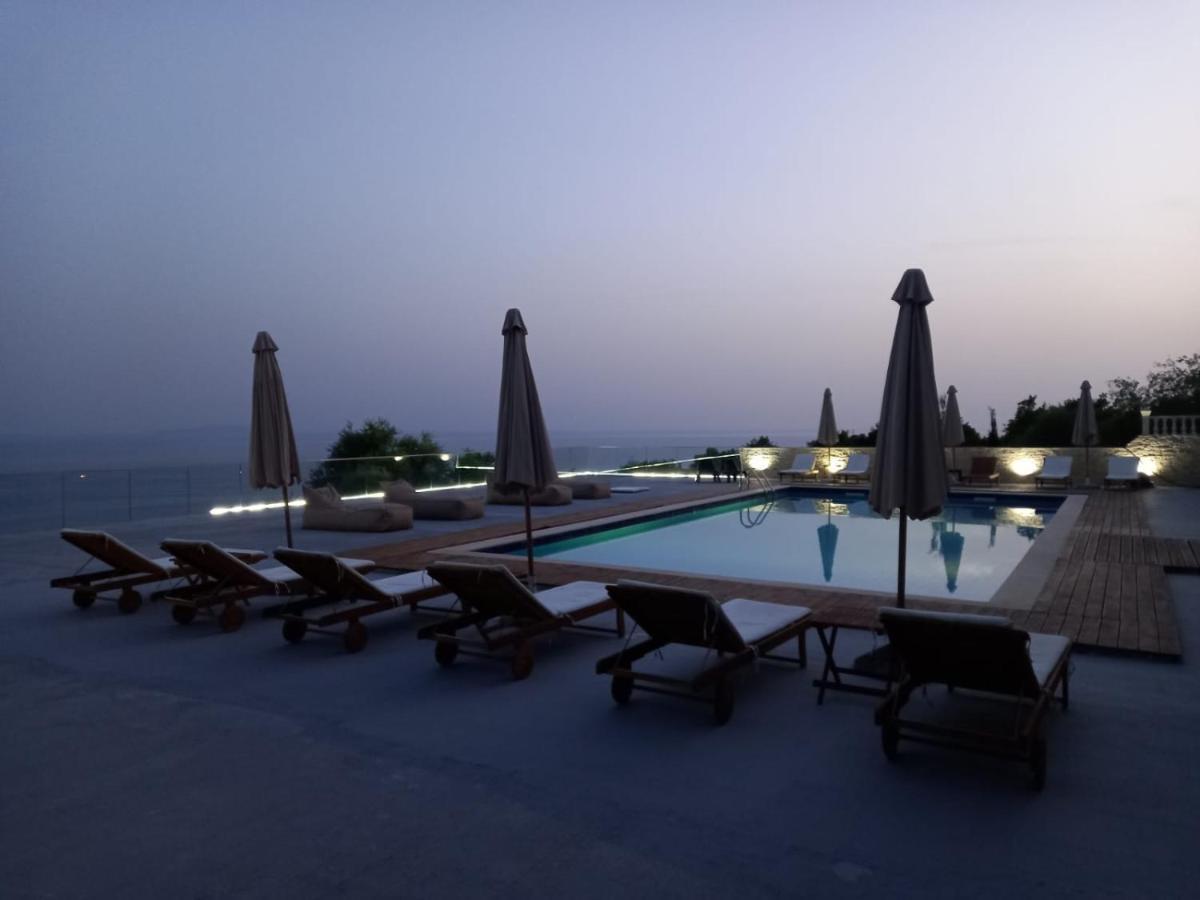 Hotel Relax Dhërmi Kültér fotó