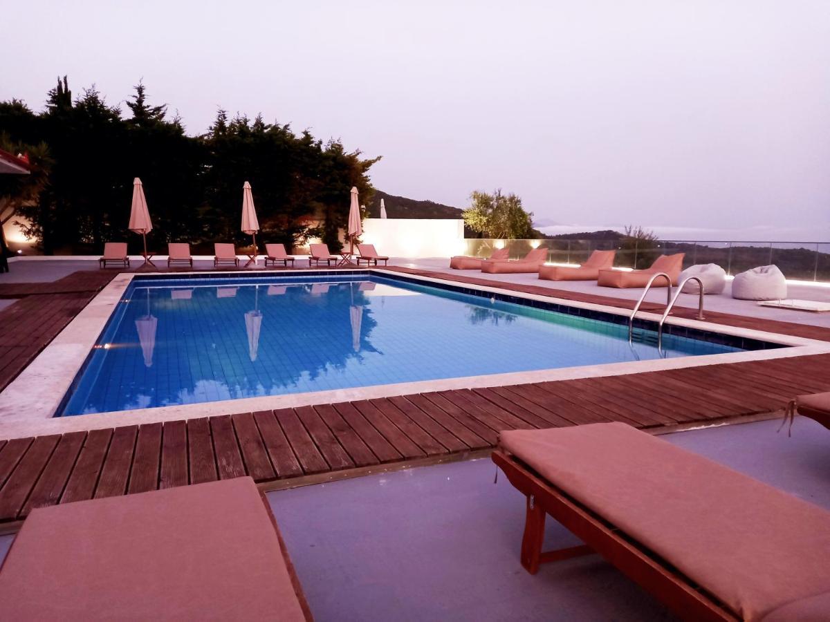 Hotel Relax Dhërmi Kültér fotó