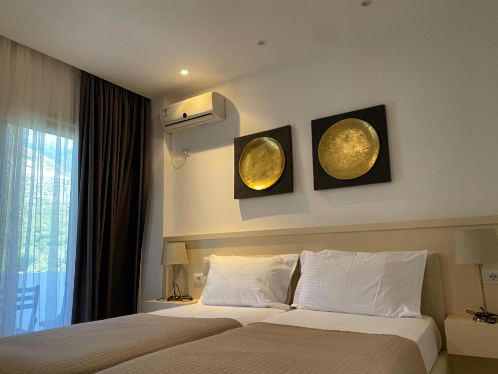 Hotel Relax Dhërmi Kültér fotó