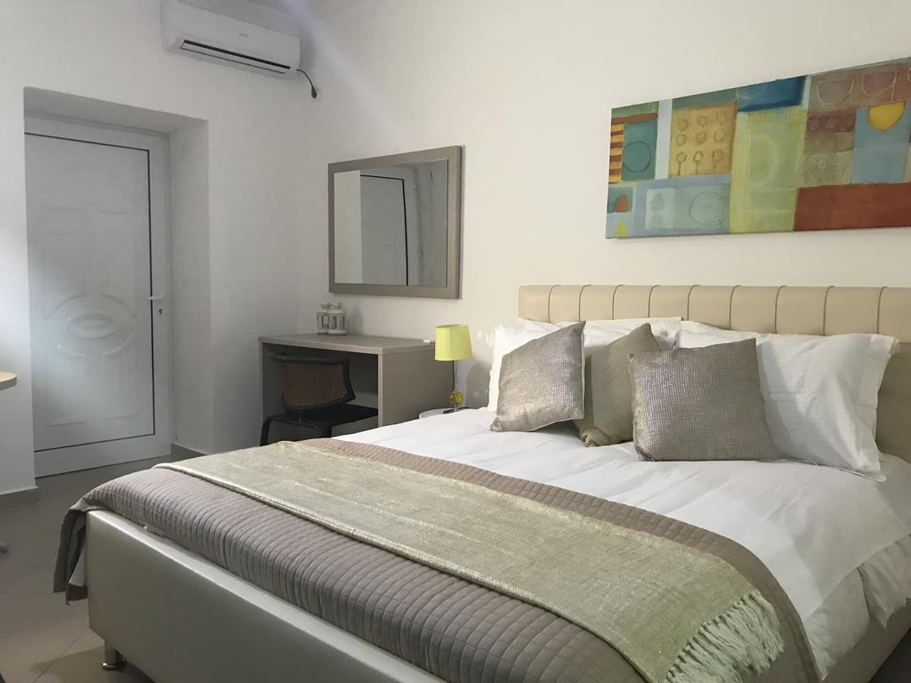 Hotel Relax Dhërmi Szoba fotó